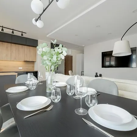 Piekny Wichrowa - 2 Sypialnie Free Garage By Renters Lägenhet Wrocław