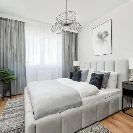 Apartmán Piekny Wichrowa - 2 Sypialnie Free Garage By Renters Vratislav