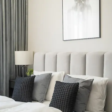 Piekny Wichrowa - 2 Sypialnie Free Garage By Renters * Vratislav