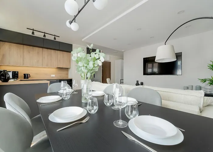 Piekny Wichrowa - 2 Sypialnie Free Garage By Renters Διαμέρισμα Βρότσλαβ